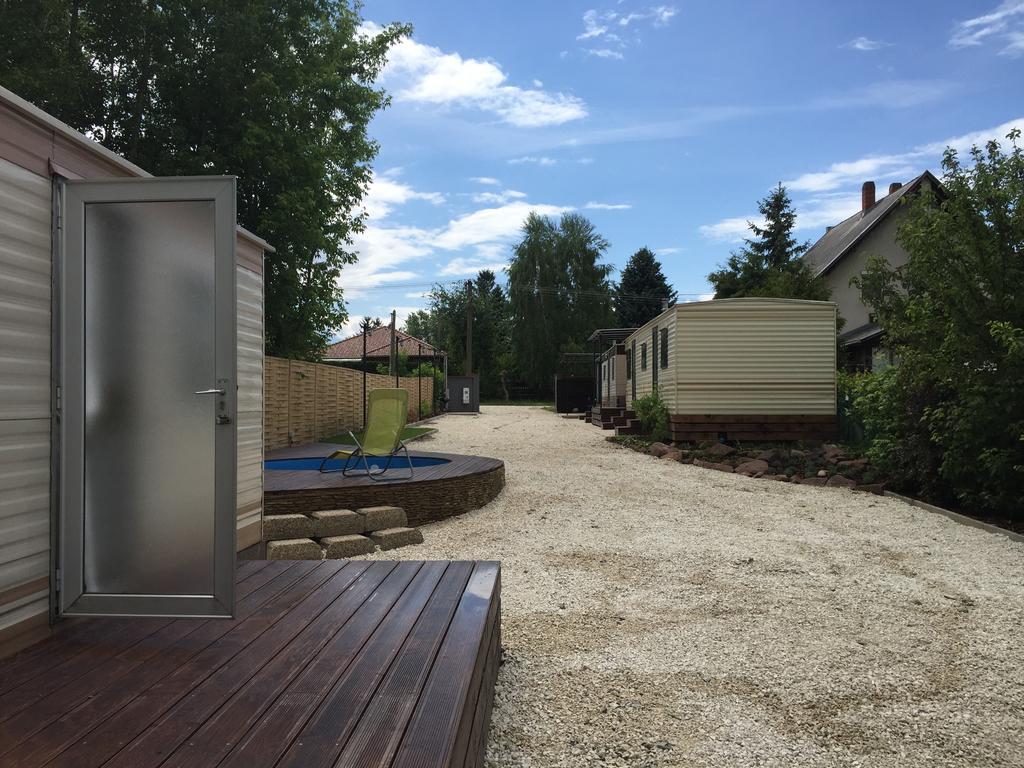 Kenge Apartmanok Balatonszárszó 外观 照片