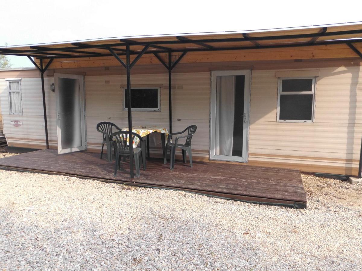 Kenge Apartmanok Balatonszárszó 外观 照片